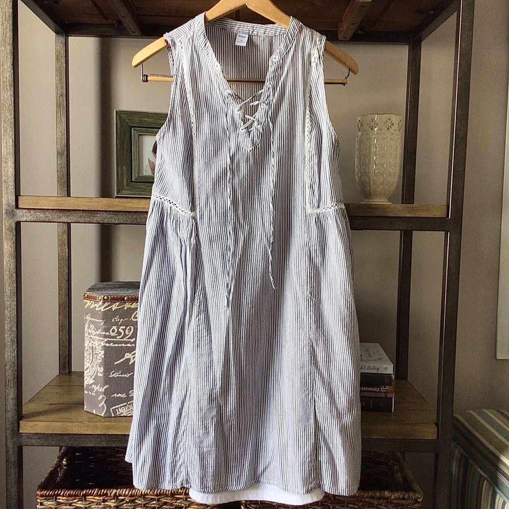 Old Navy Gray and White Striped Dress